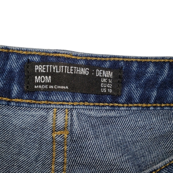Pretty Little Thing Mom High Rise Jeans Sz 10 Dark Wash Distressed Ripped Denim - Picture 8 of 12